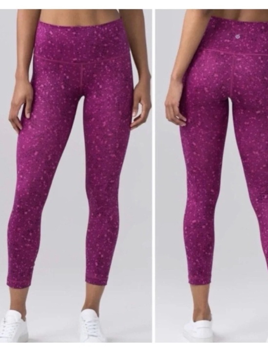 lululemon athletica Pants - Lululemon High Times 7/8 Leggings Luxtreme
Paradise Geo Regal Plum size 6